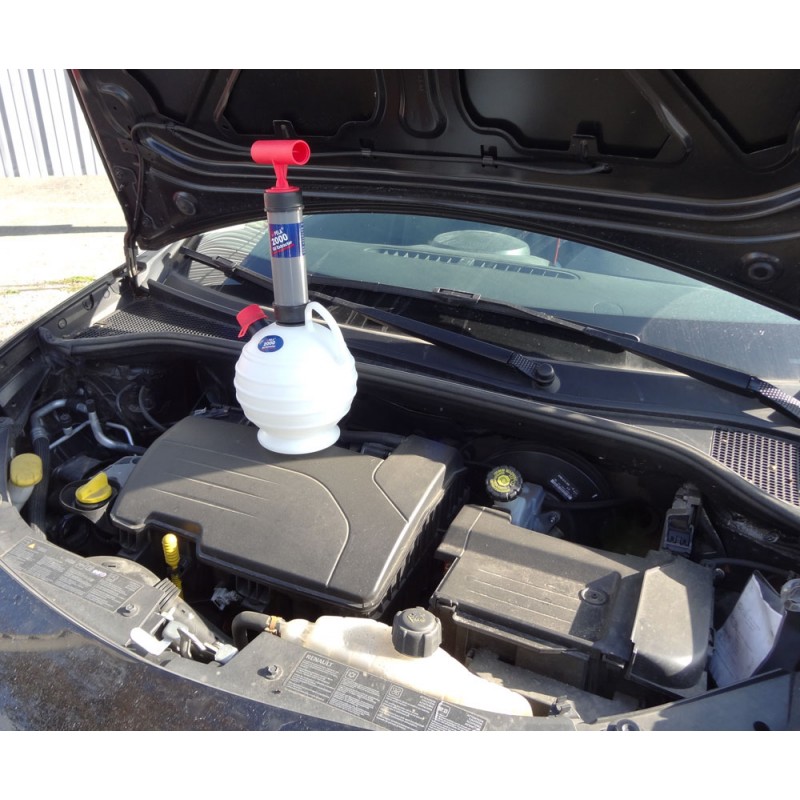 Easy Draining 2.5 litre oil change pump